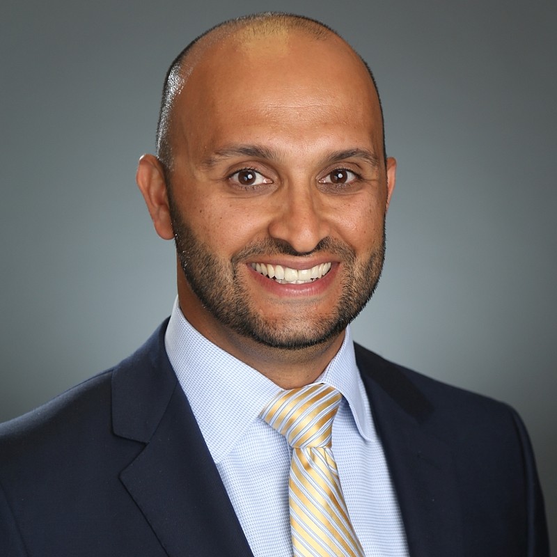 Headshot – Nima – Linked In